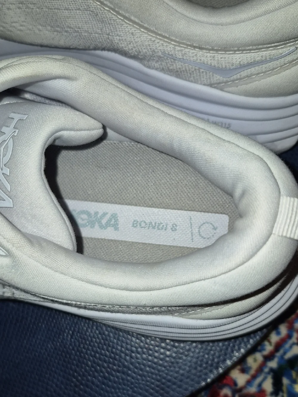 Hoka One One Bondi 8. Mens Sz.11D White Lightweight Running Shoes (#783sho) - Picture 3 of 12